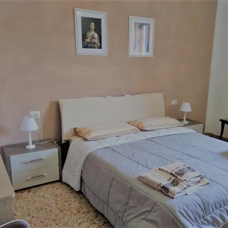 Sa Rosa E Su Trapperi 3*