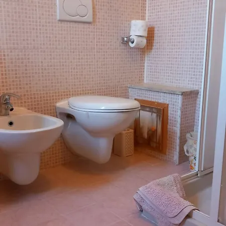 فندق مبيت وإفطار Sa Rosa E Su Trapperi