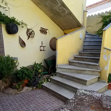 Nocleg ze śniadaniem Sa Rosa E Su Trapperi 3*