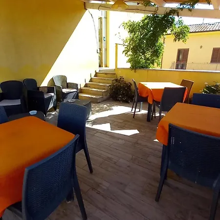 Couette-café Sa Rosa E Su Trapperi 3*
