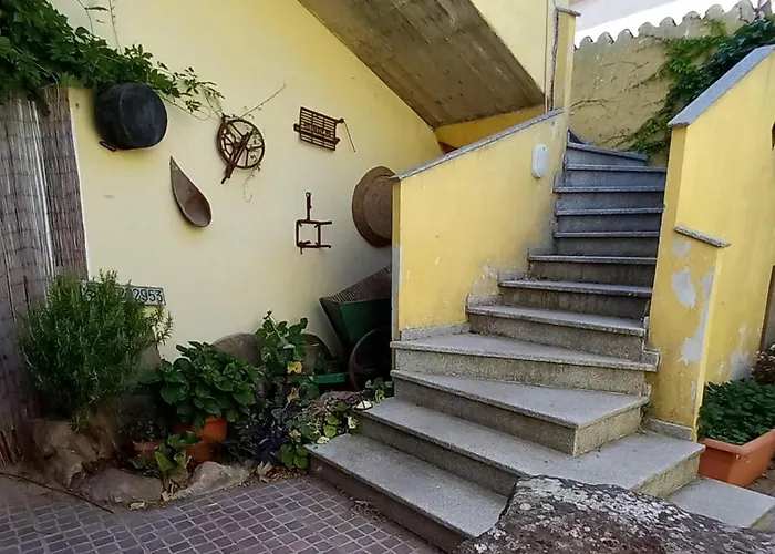 Couette-café Sa Rosa E Su Trapperi 3*