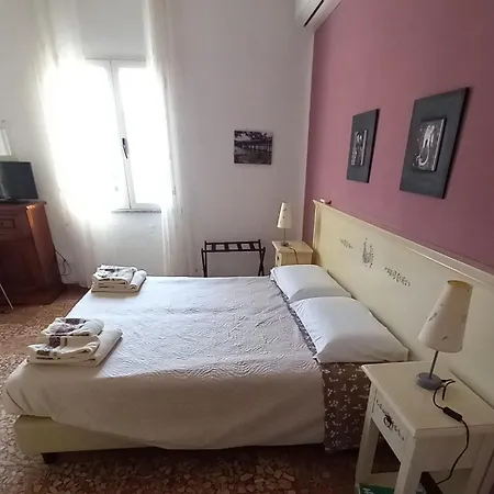 Alojamento de Acomodação e Pequeno-almoço Sa Rosa E Su Trapperi Oschiri